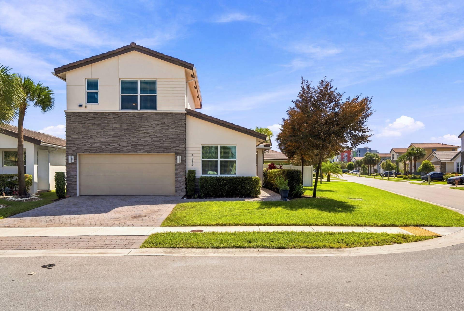 3-web-or-mls-3-web-or-mls-4080 Rosa Dr_M
