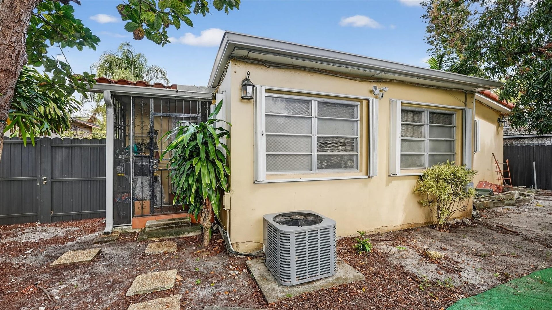 154 NW 67TH Street, Miami, FL 33150 Backyard