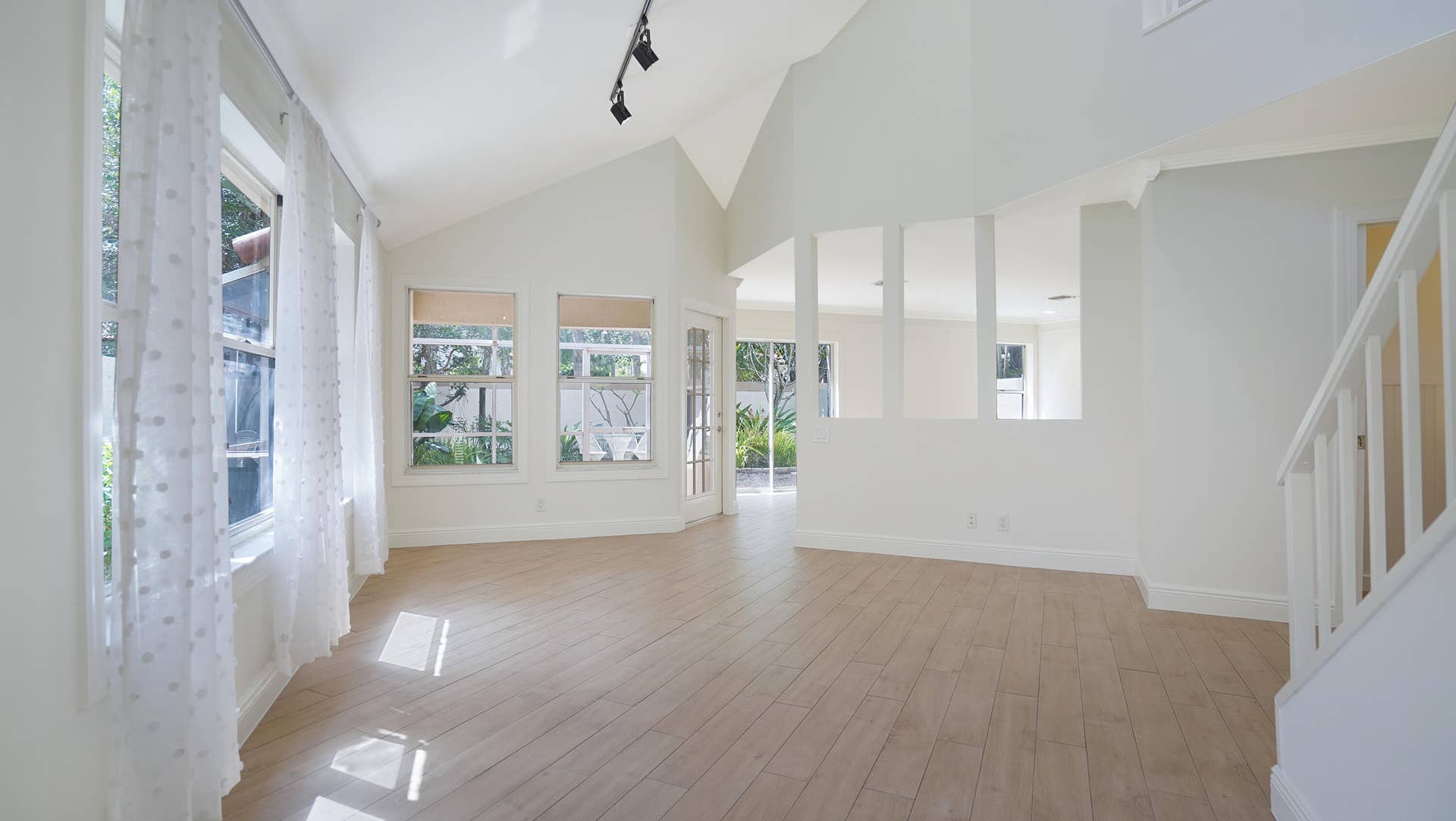 5222 Majorca Club Drive, Boca Raton, FL 33486 Living Room