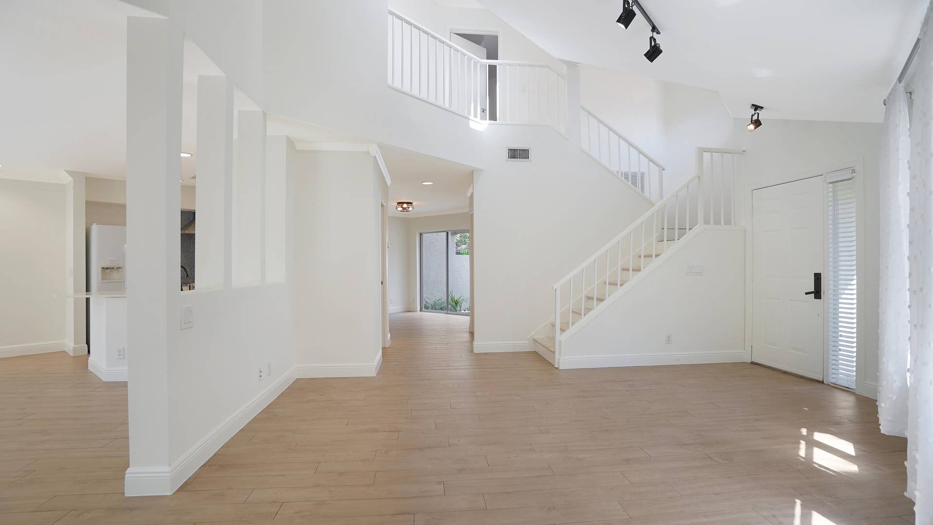 5222 Majorca Club Drive, Boca Raton, FL 33486 Living Room