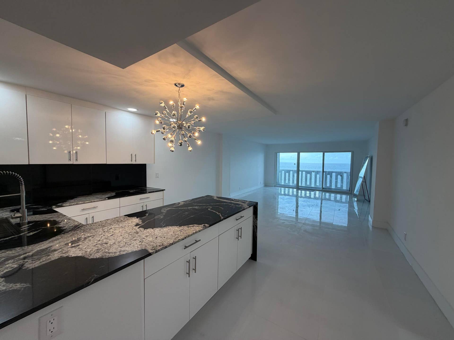 1012 N OCEAN Boulevard, #1607, Pompano Beach, FL 33062 IMG_0289