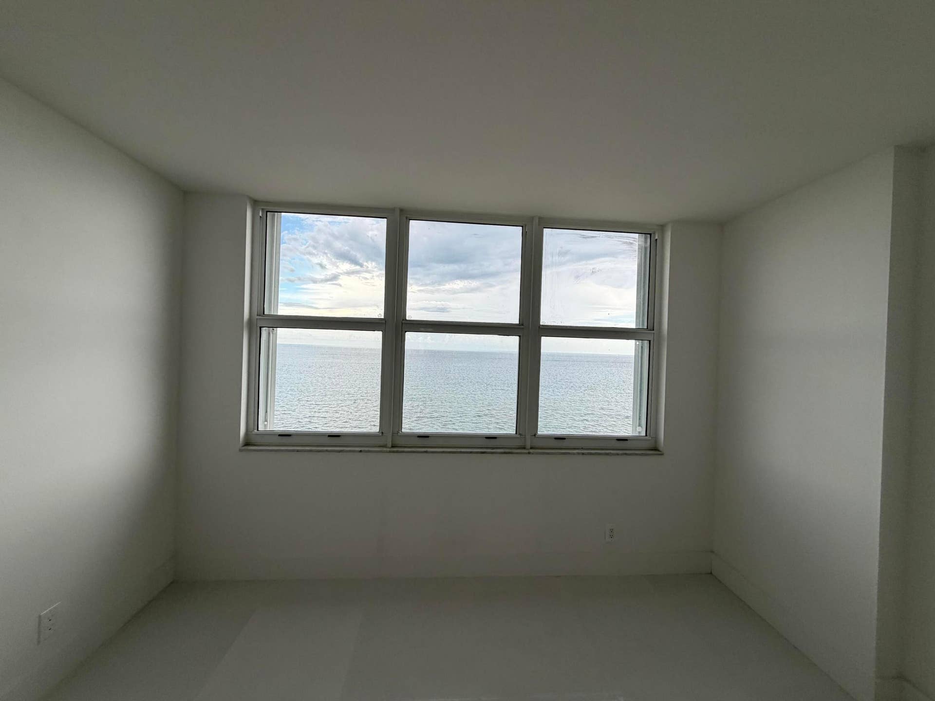 1012 N OCEAN Boulevard, #1607, Pompano Beach, FL 33062 IMG_0303