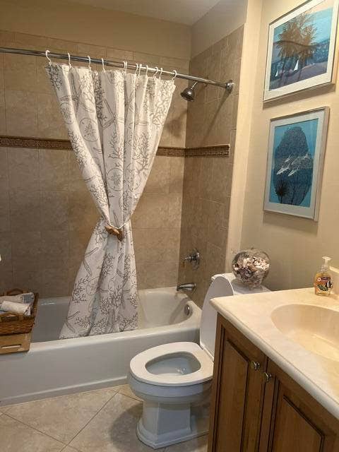 1ST FLOOR FULL BATH