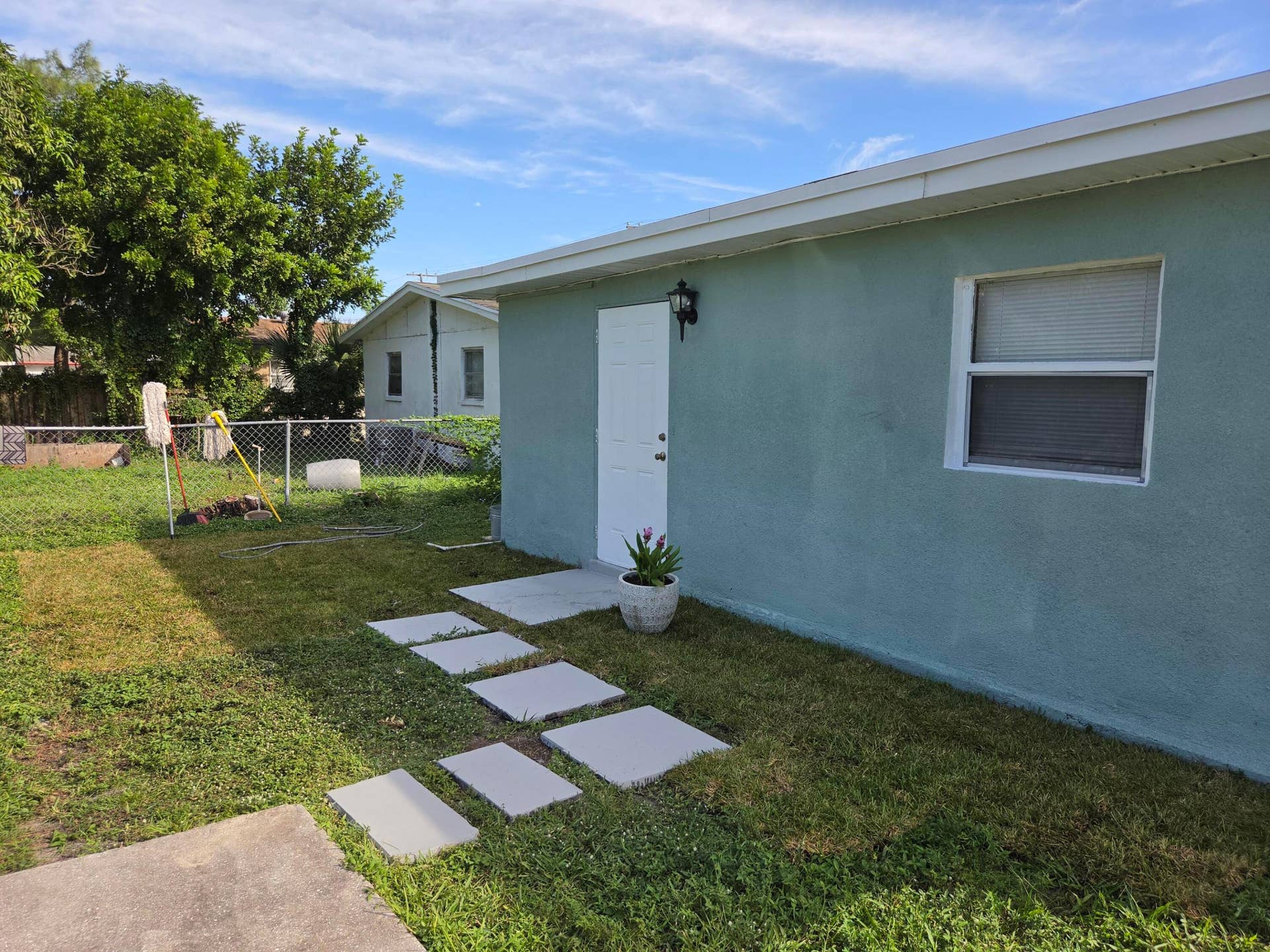 1688 W 10th Street, Riviera Beach, FL 33404 52
