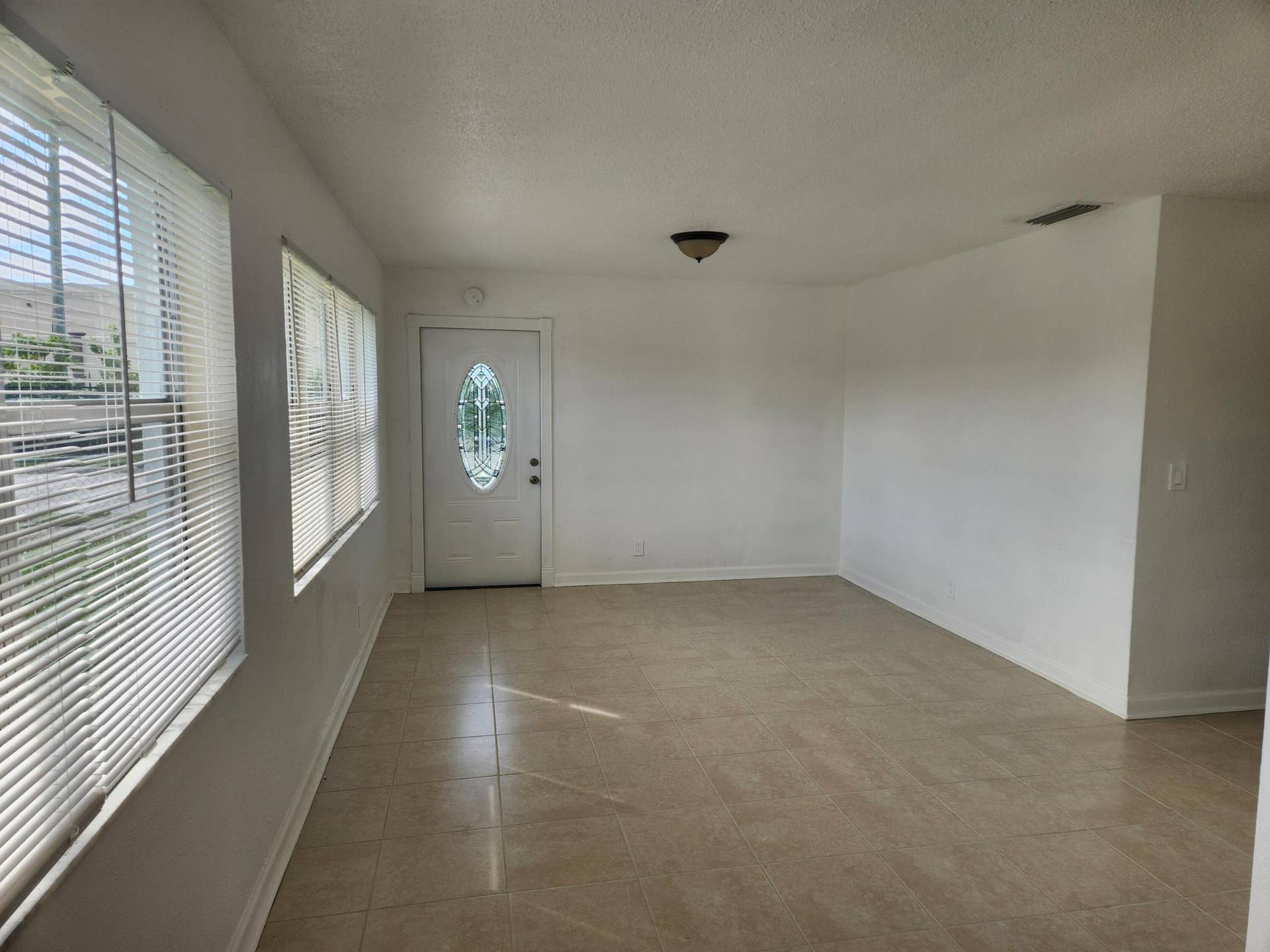 1688 W 10th Street, Riviera Beach, FL 33404 1000031446