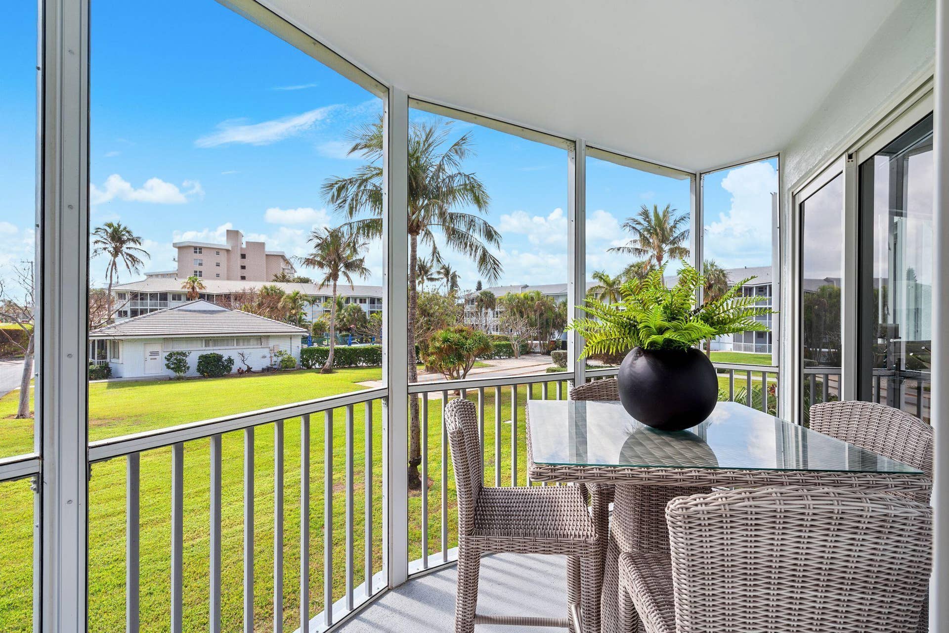 2700 Banyan Road, #21c, Boca Raton, Boca Raton, FL 33432 boZ2Nhmw