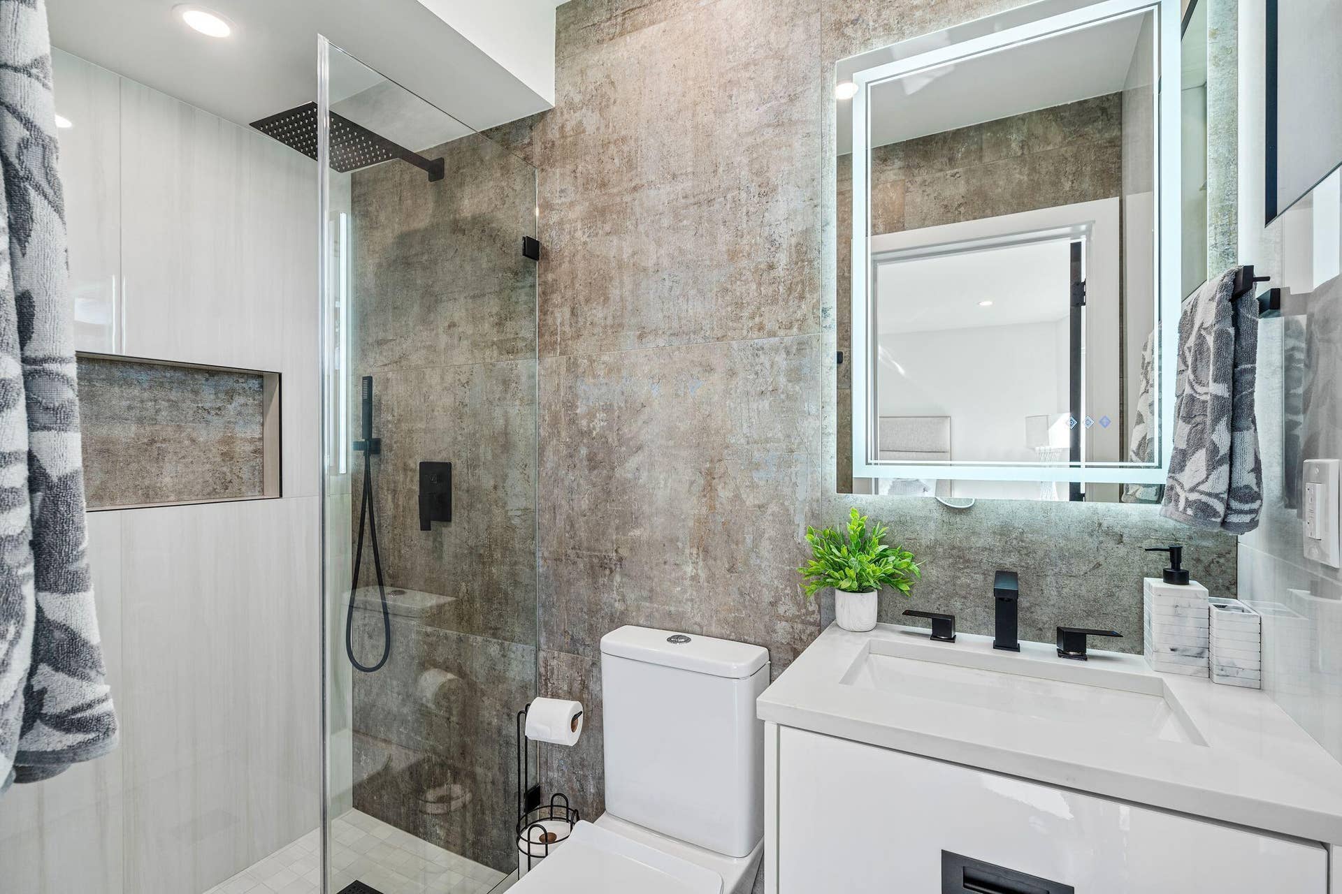 2700 Banyan Road, #21c, Boca Raton, Boca Raton, FL 33432 muCbzJ8A