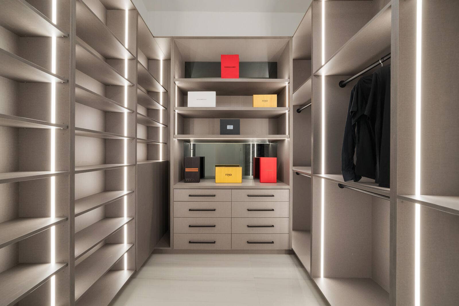 Walk In Closet