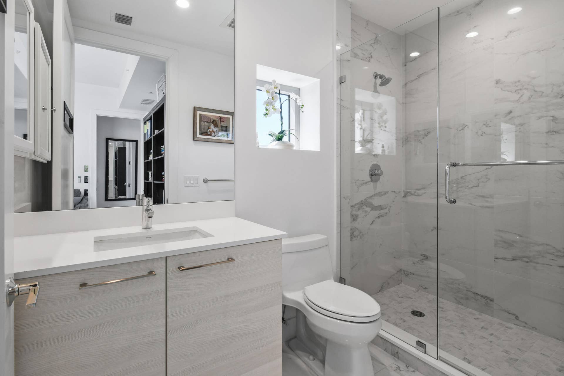 Guest Suite 3 Bathroom