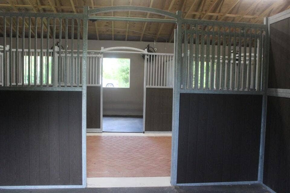 14407 HALTER Road, #Barn, Wellington, FL 33414 14407 Halter stall inside