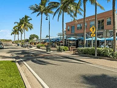 1404 Binney Drive, Fort Pierce, FL 34949 Waterfront dining just minutes away