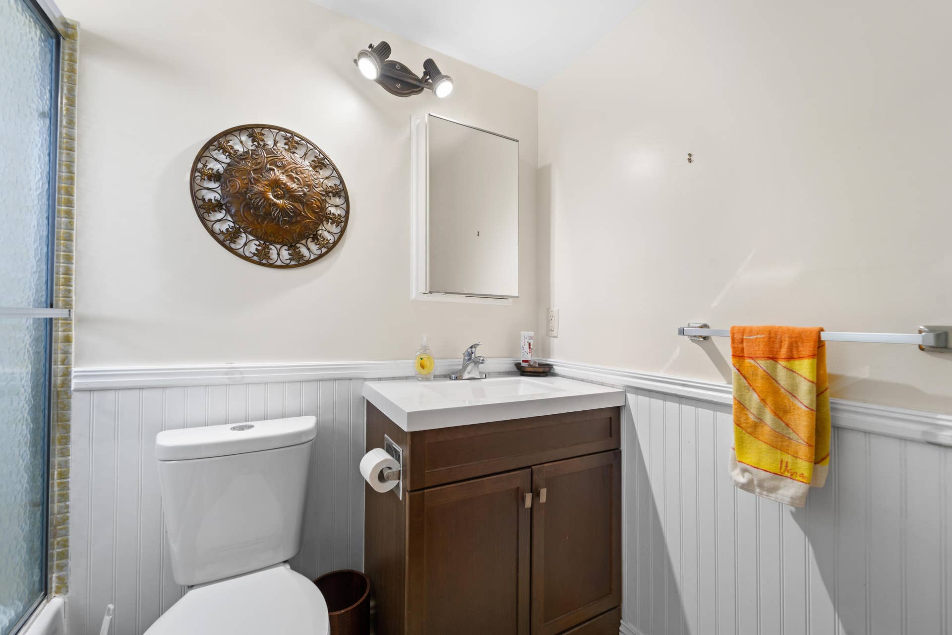 156 Berkshire G, West Palm Beach, FL 33417 Powder room