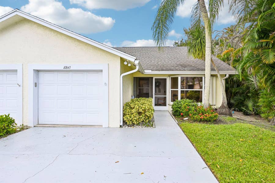 Property photo for 10843 SE SEA PINES Circle, Hobe Sound, FL
