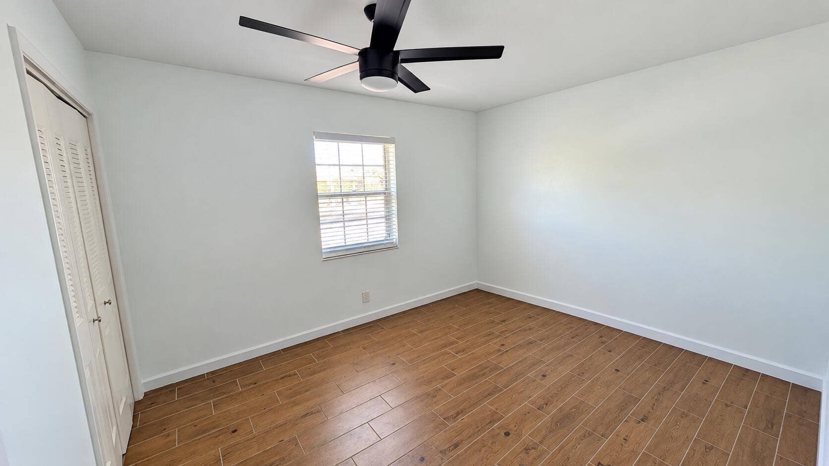 14915 WHATLEY Road, Delray Beach, Delray Beach, FL 33445 Bright Empty Modern Bedroom