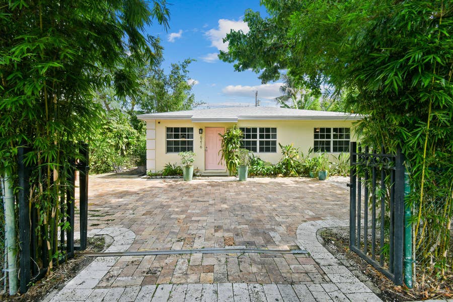 Property photo for 6216 GARDEN Avenue, West Palm Beach, FL