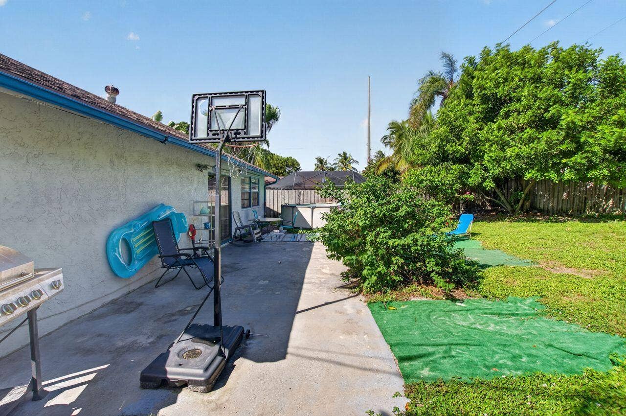 731 SW 1st Court, Boynton Beach, FL 33426 Backyard