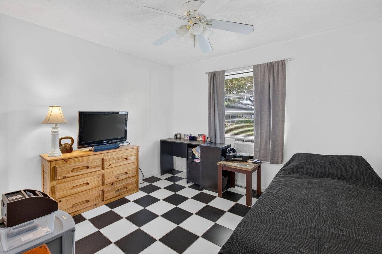 731 SW 1st Court, Boynton Beach, FL 33426 Bedroom