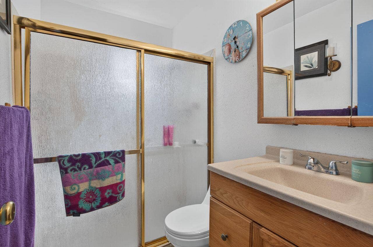 731 SW 1st Court, Boynton Beach, FL 33426 Bathroom
