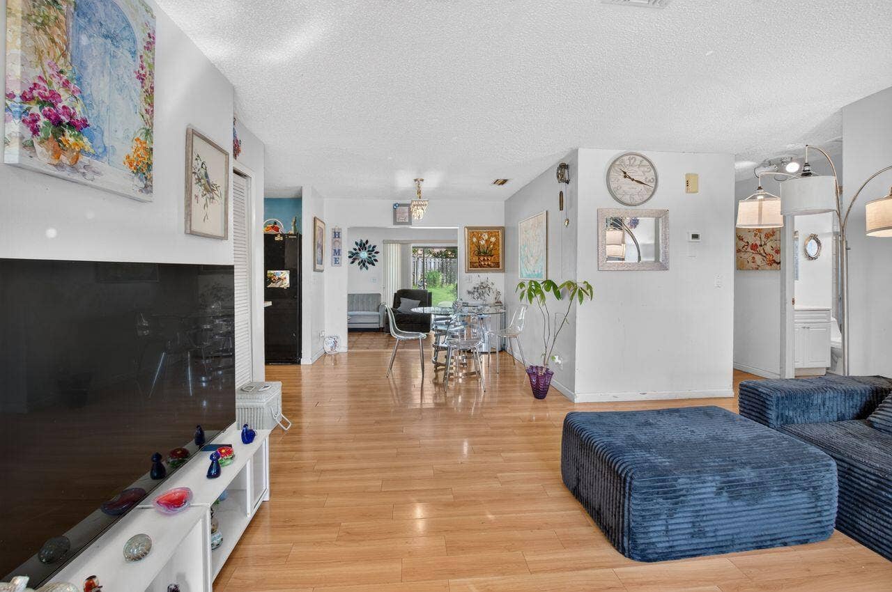 731 SW 1st Court, Boynton Beach, FL 33426 Living
