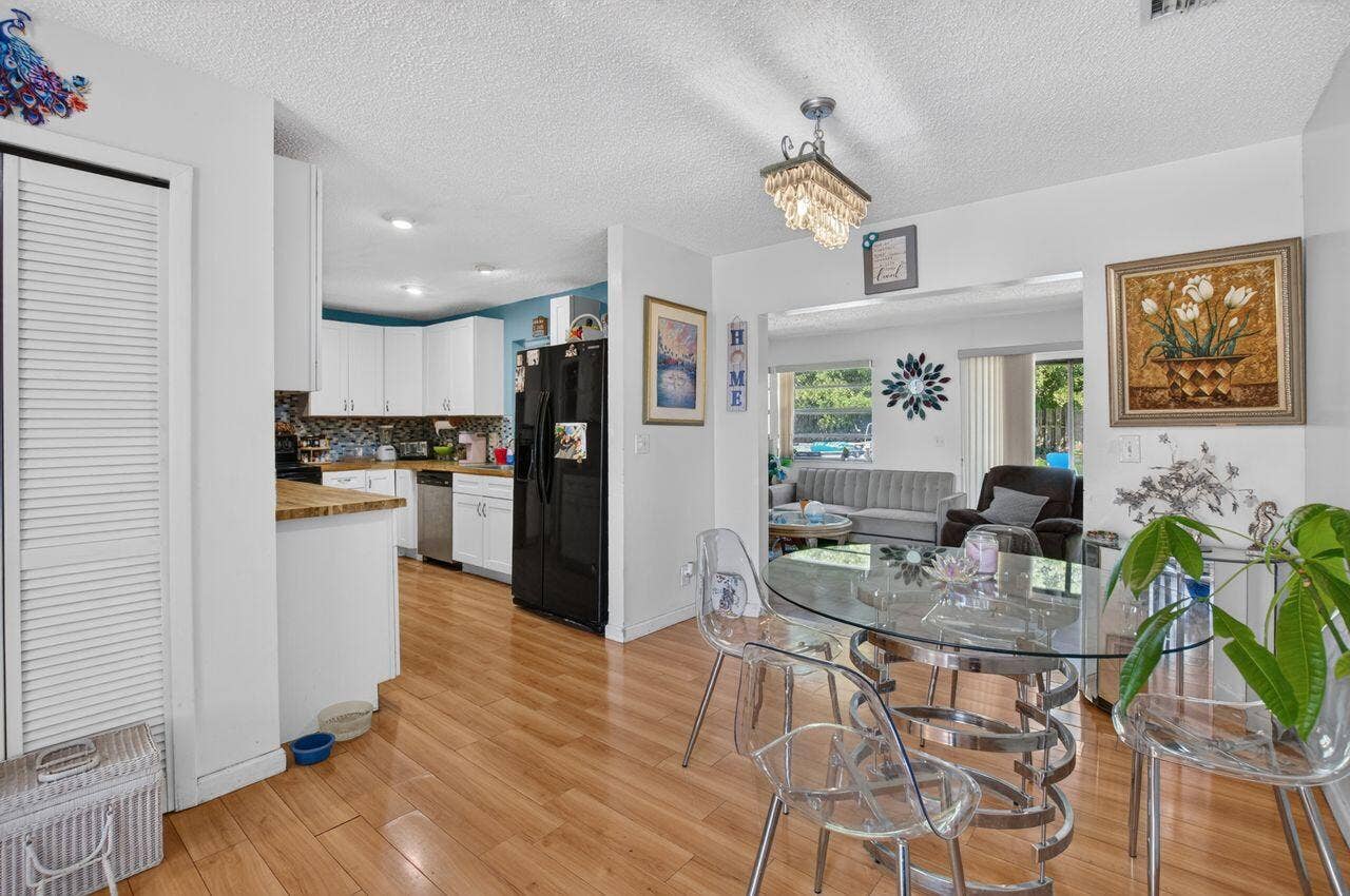 731 SW 1st Court, Boynton Beach, FL 33426 Dining/Kitchen