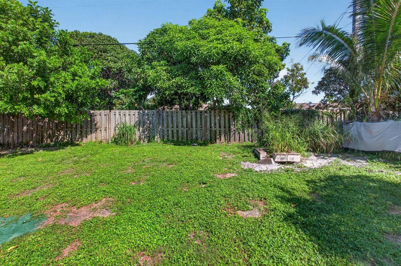 731 SW 1st Court, Boynton Beach, FL 33426 Backyard