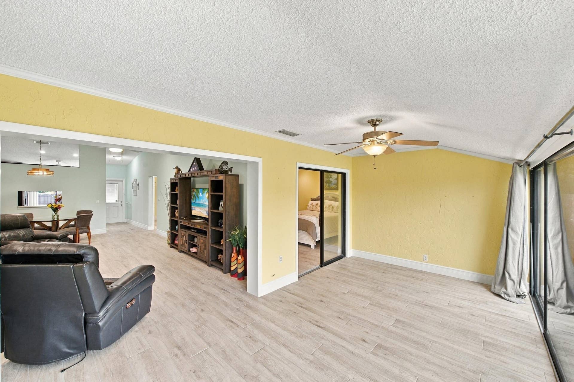 612 Sea Pine Way, #C, Greenacres, FL 33415 Florida room