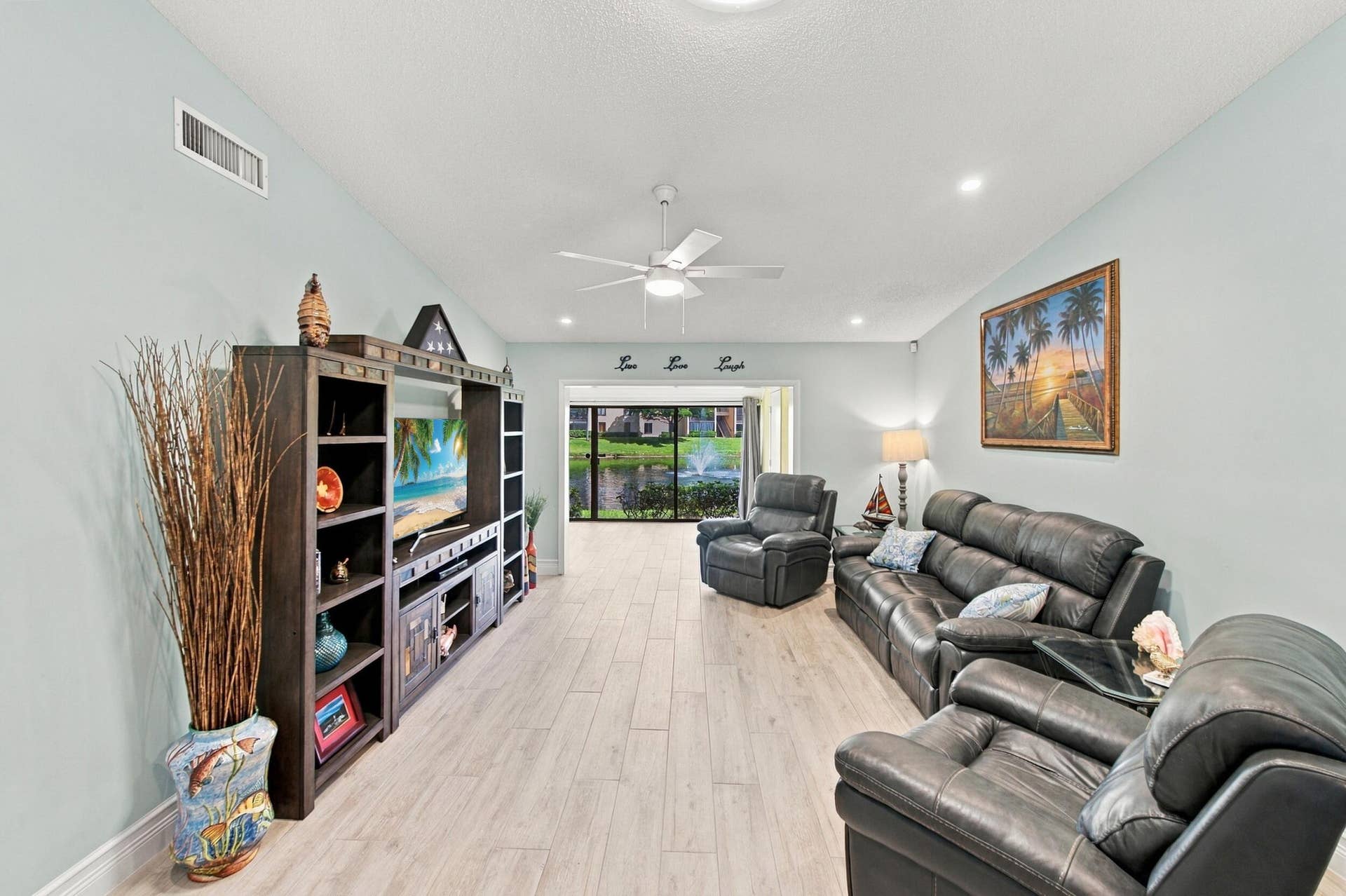 612 Sea Pine Way, #C, Greenacres, FL 33415 Living room