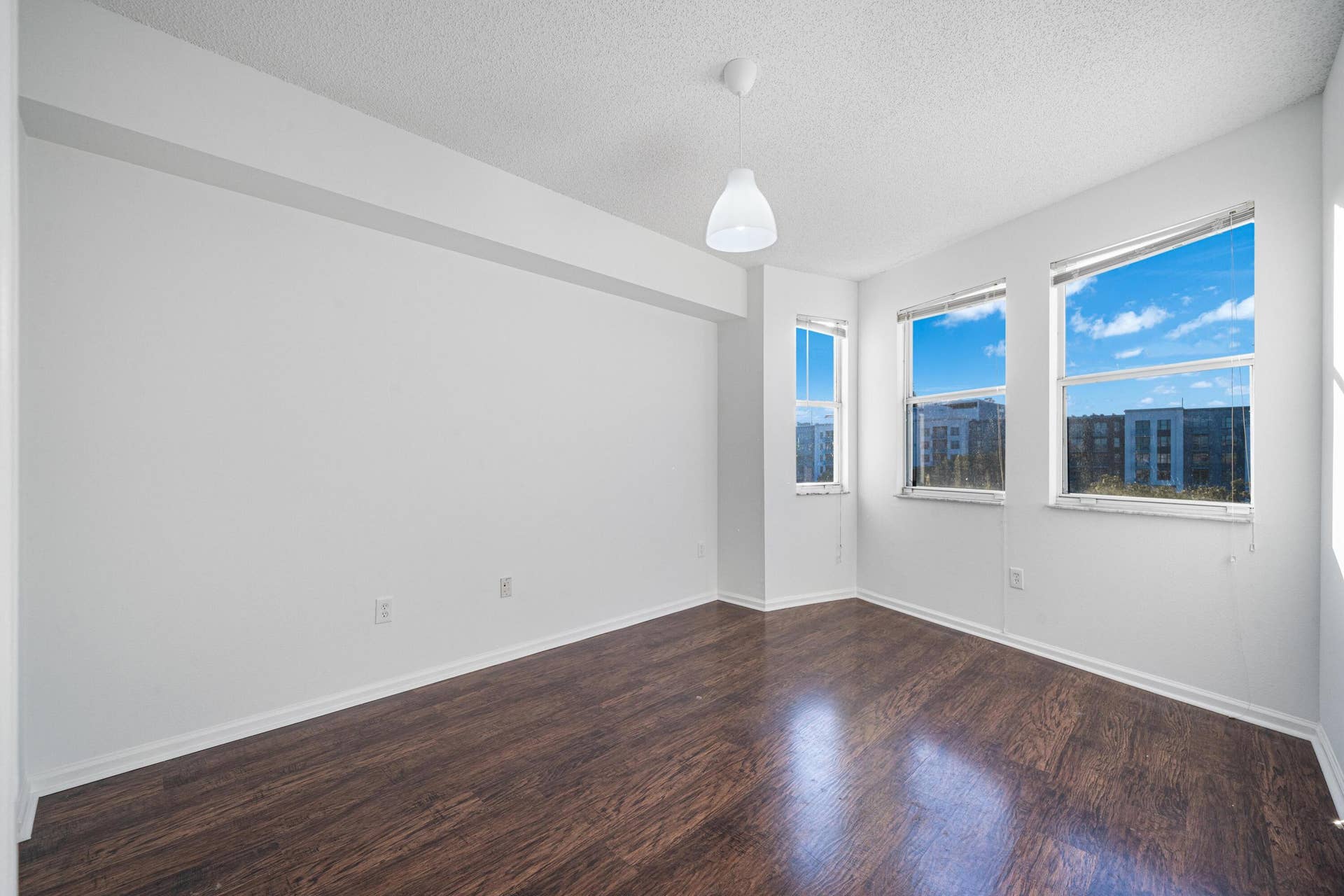 533 NE 3rd Avenue, #Apt 541, Fort Lauderdale, FL 33301 533 NE 3rd Ave #541 - 2