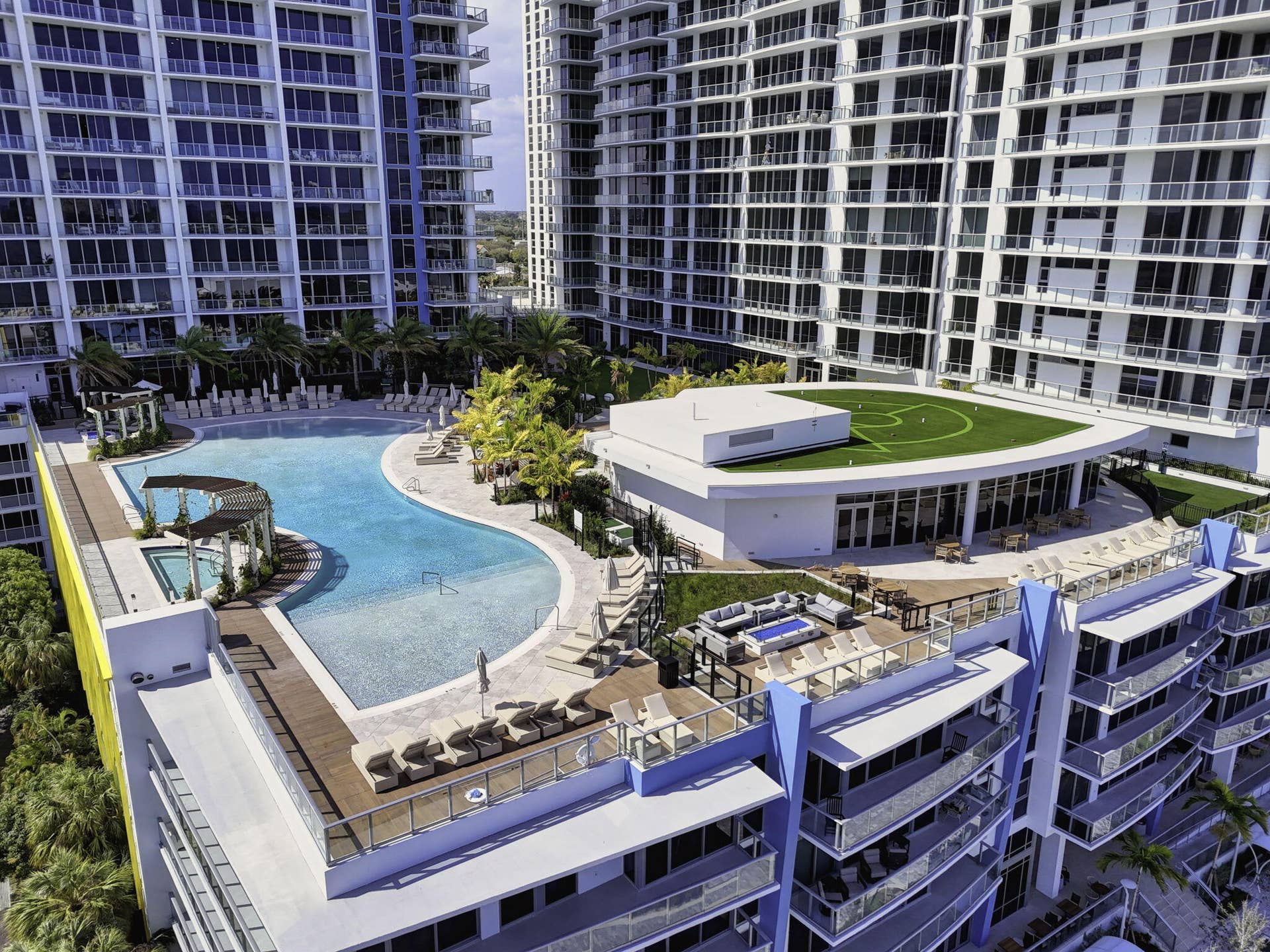 220 Lake Shore Drive, #609, Lake Park, FL 33403 67
