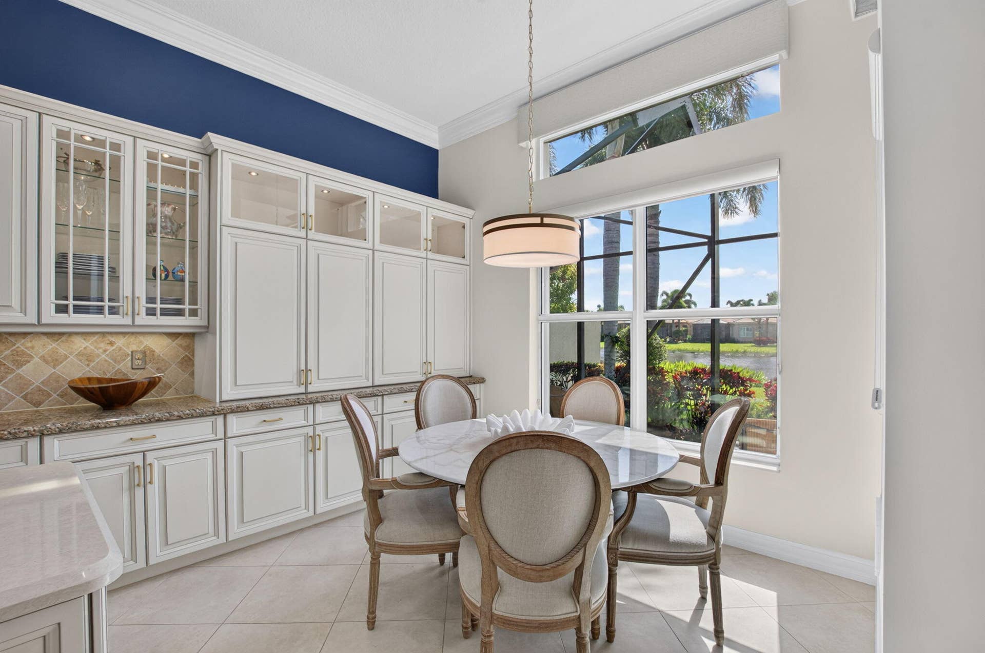 Breakfast Nook
