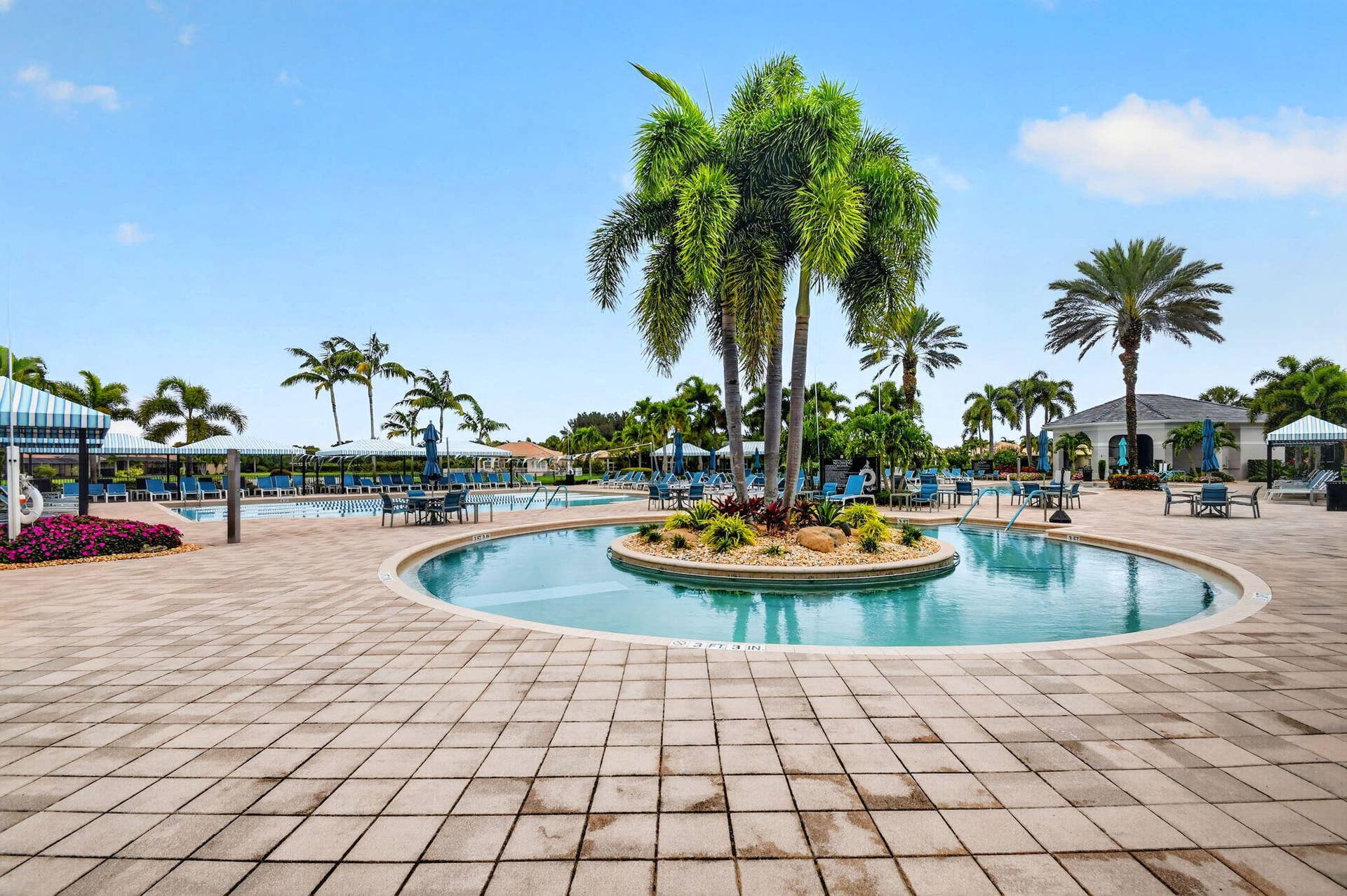 Resort Style Pool