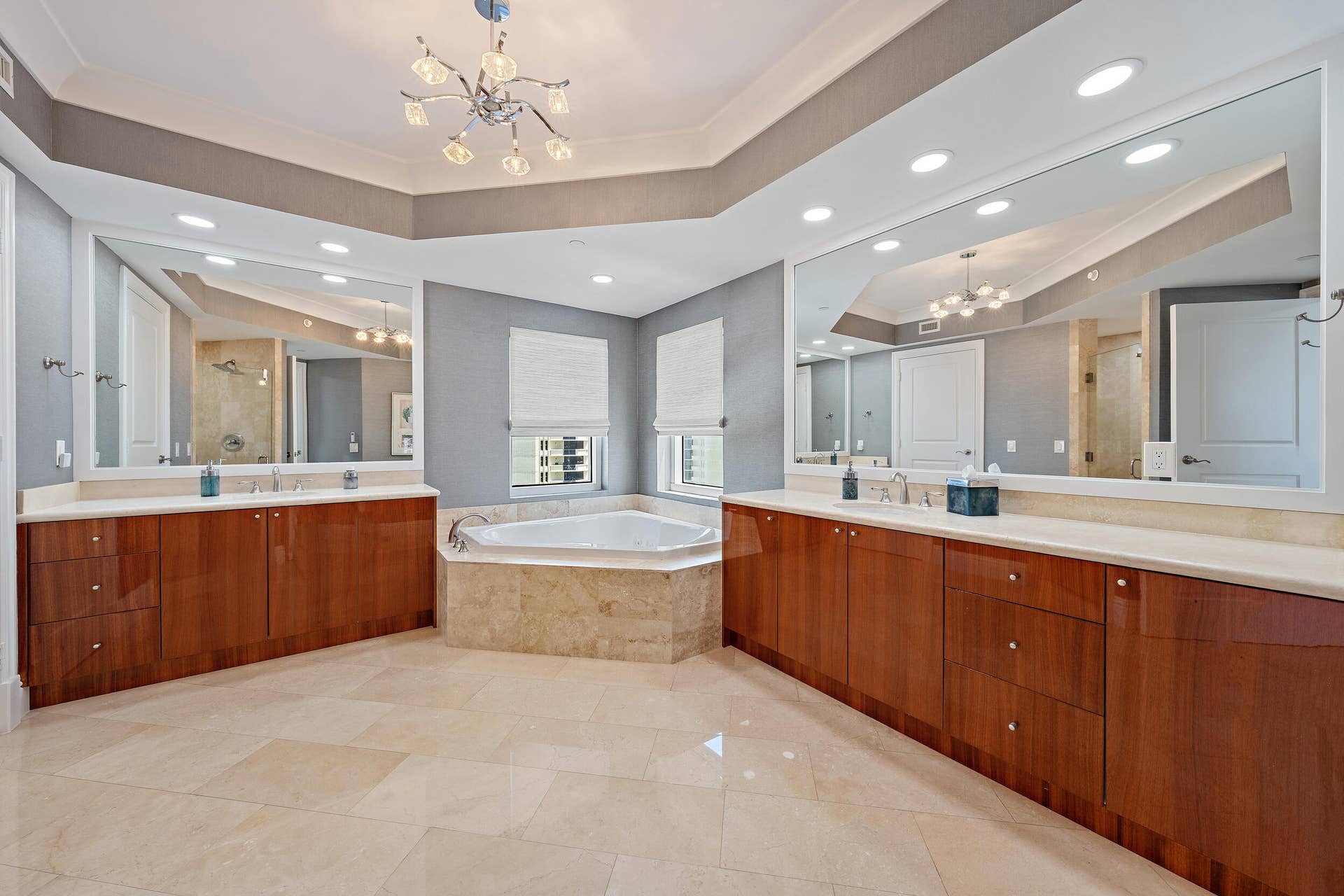 2700 N Ocean Drive, #801b, Singer Island, FL 33404 Primary Bathroom