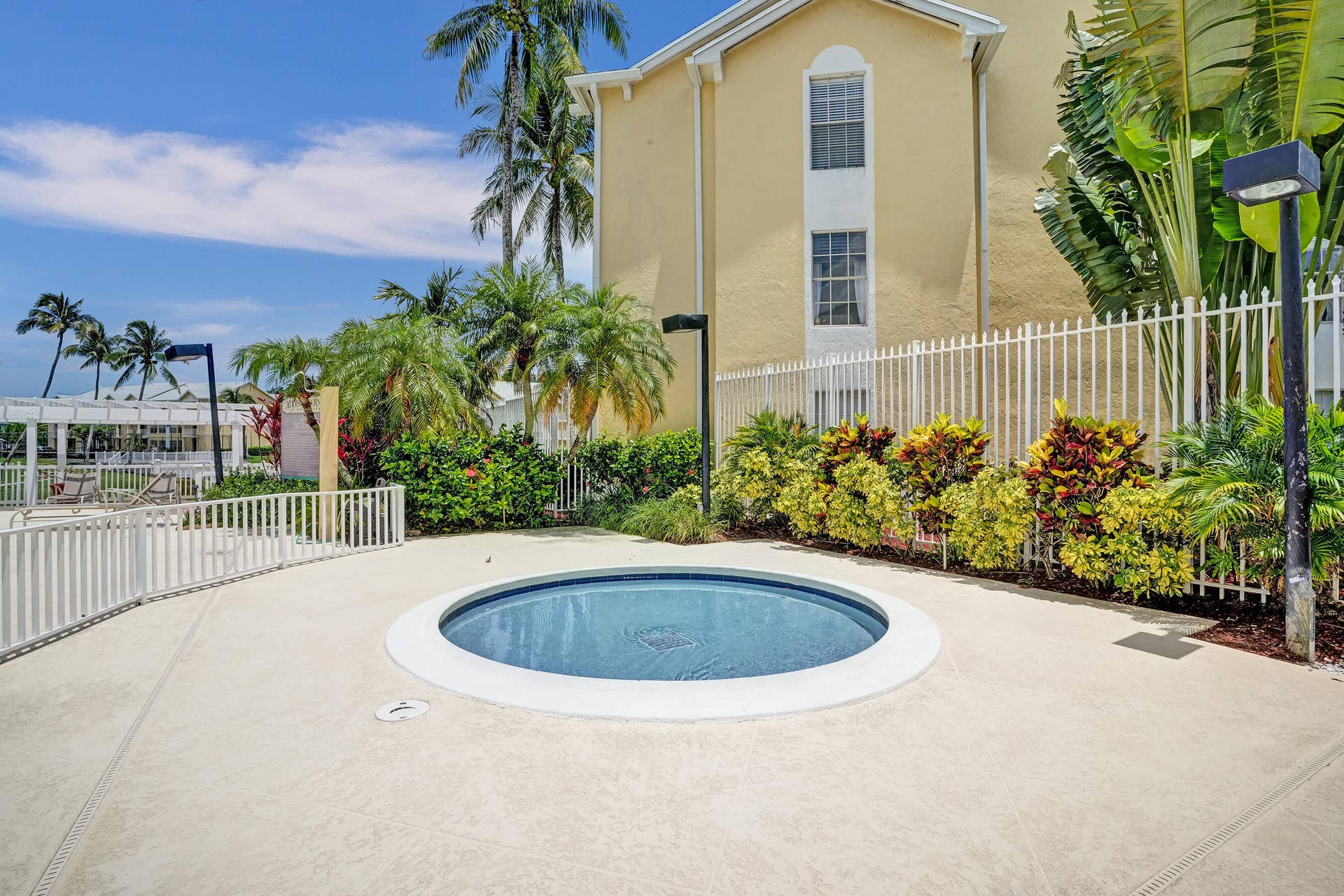 6284 La Costa Drive, #M, Boca Raton, FL 33433 DSC04136