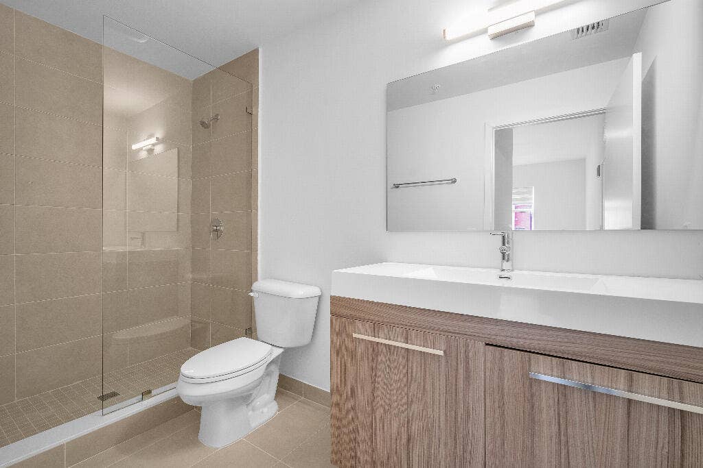 501 N Dixie Highway, #108A, Hallandale Beach, FL 33009 42612_06_image-196646_09.28.2026