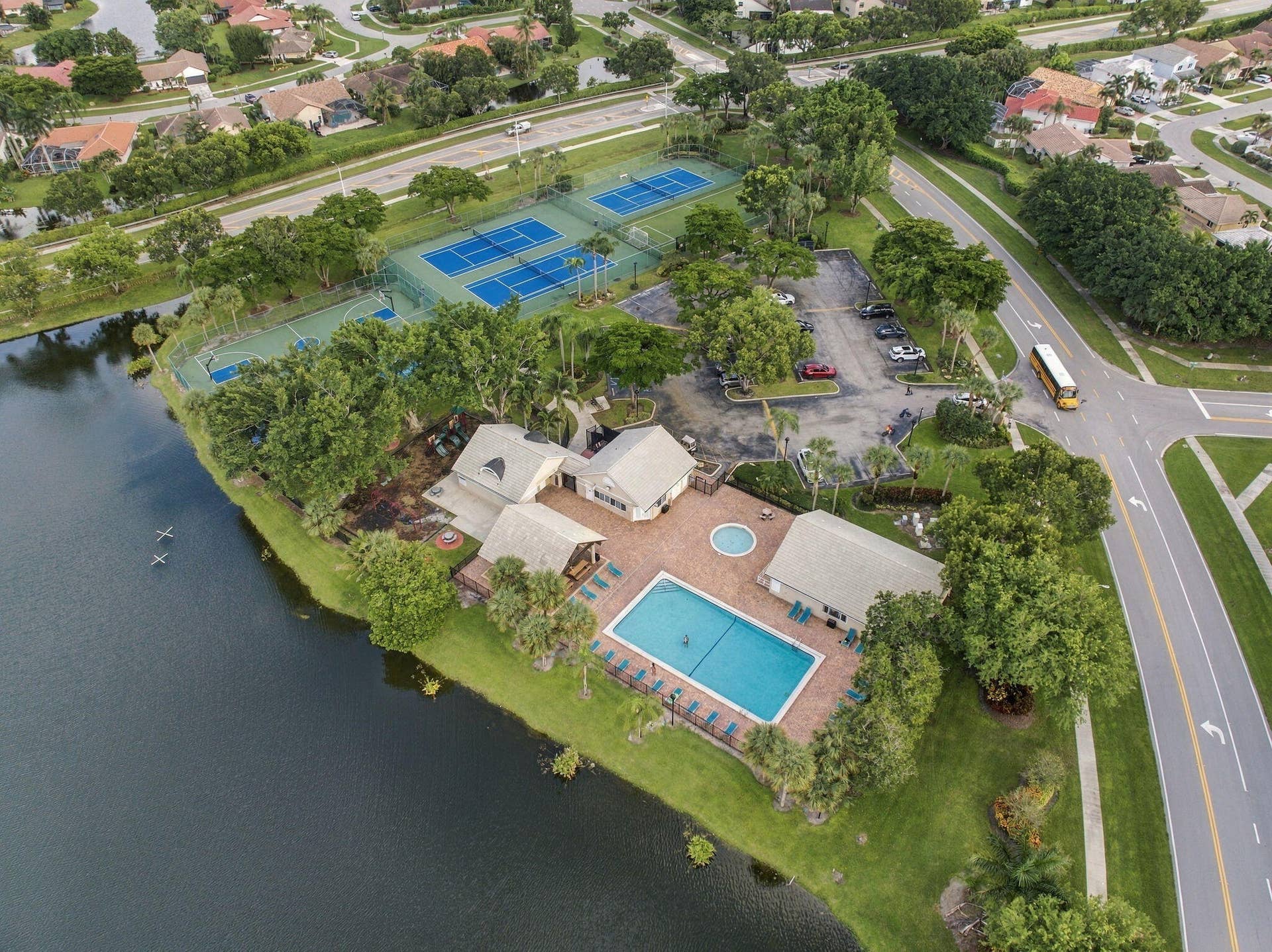 42-web-or-mls-10269-islander-dr