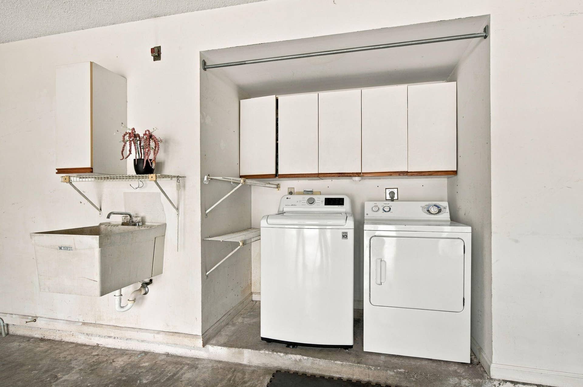 35-web-or-mls-10269-islander-dr
