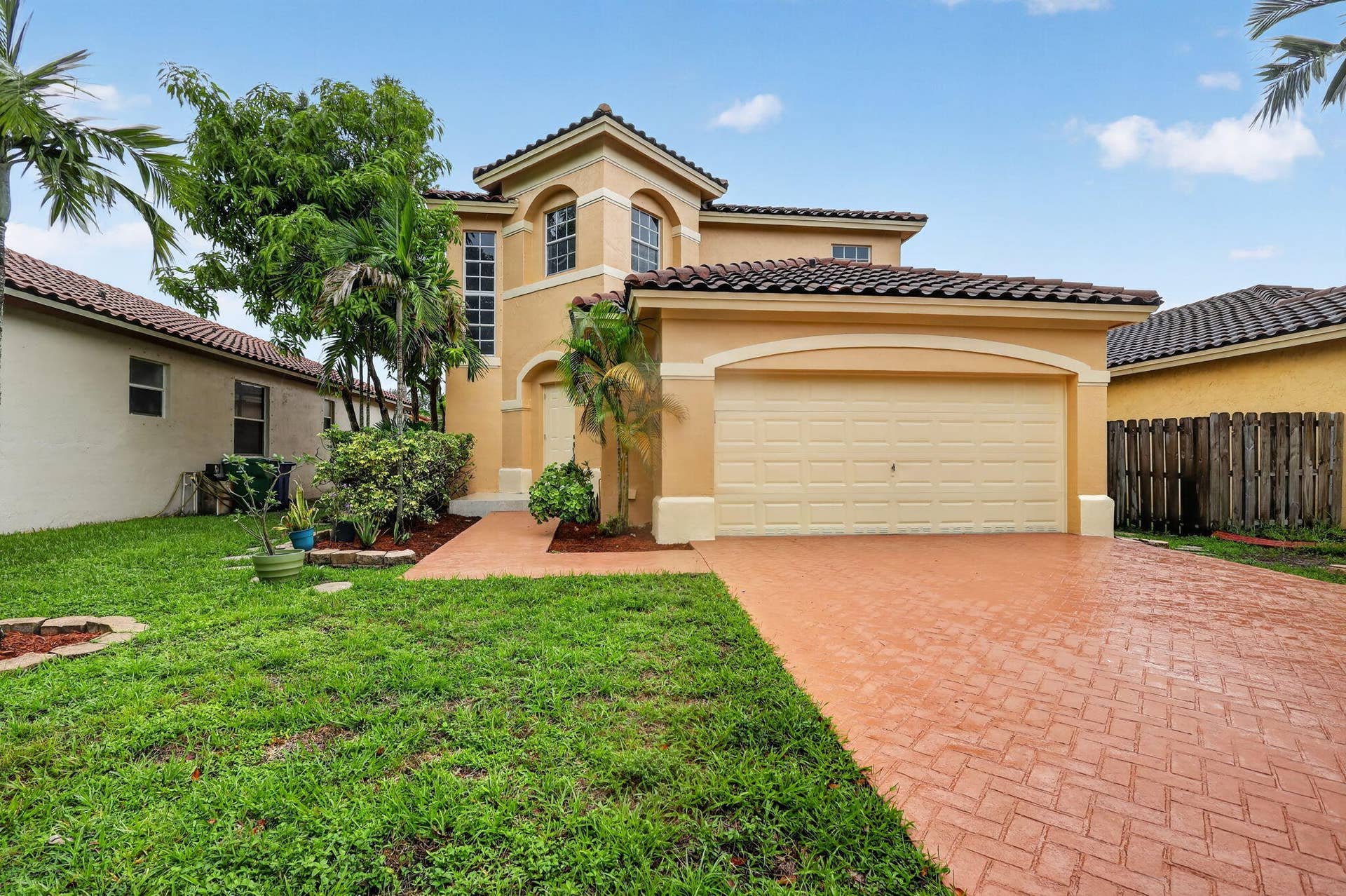 12823 SW 53RD Court, Miramar, FL 33027 39-web-or-mls-8H3A3192