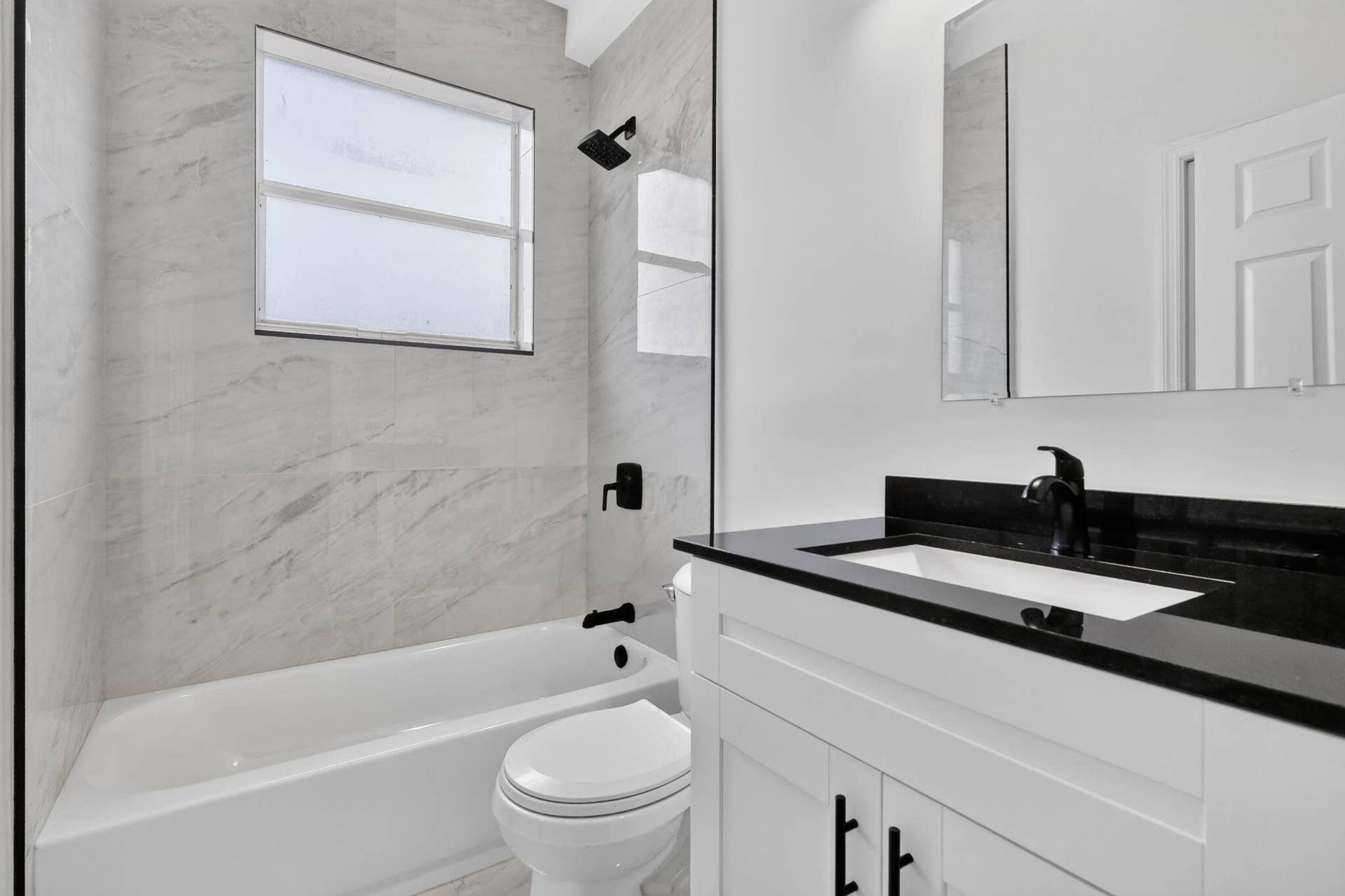 12823 SW 53RD Court, Miramar, FL 33027 2nd floor bath