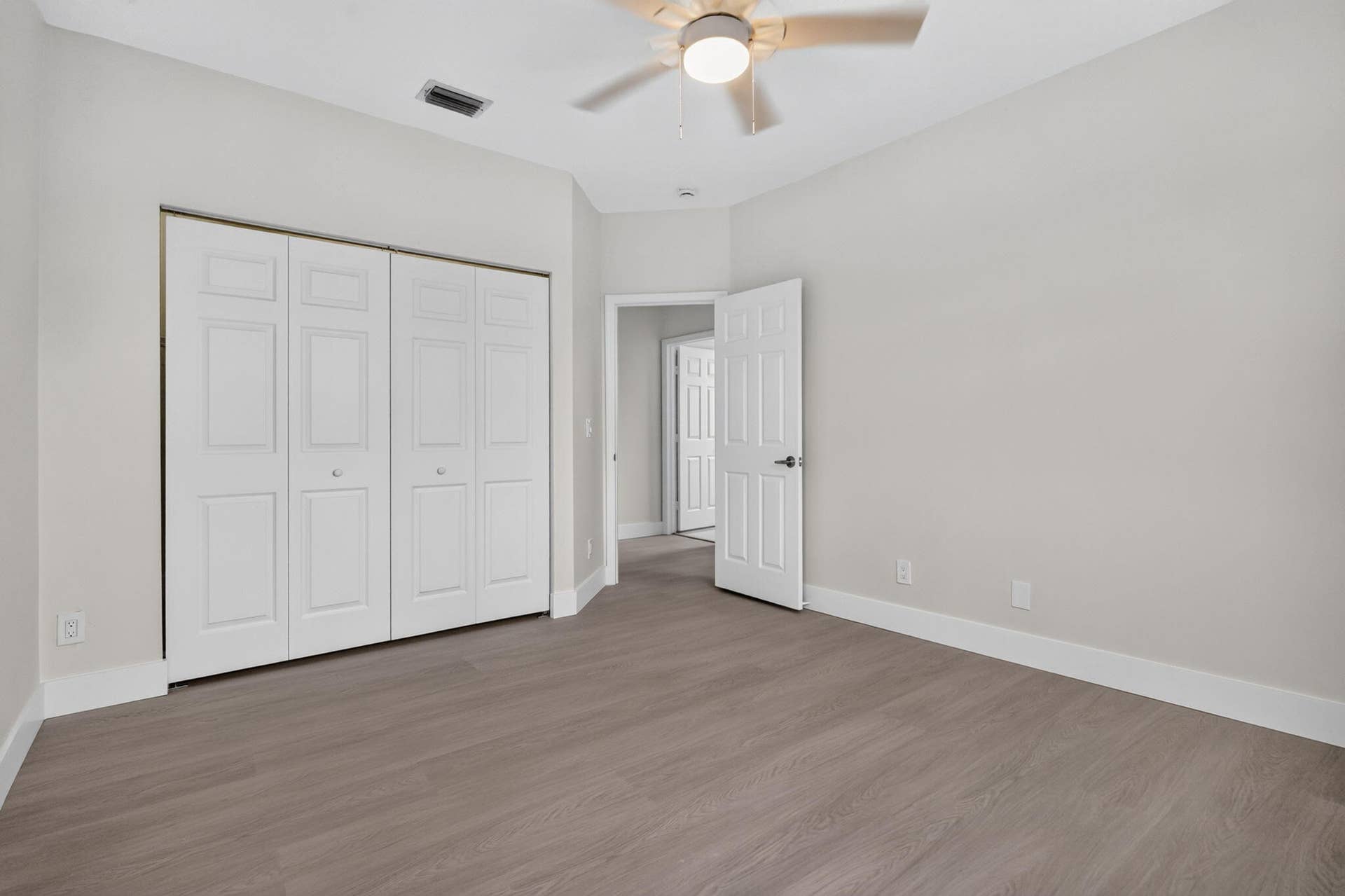 12823 SW 53RD Court, Miramar, FL 33027 2nd floor bedroom
