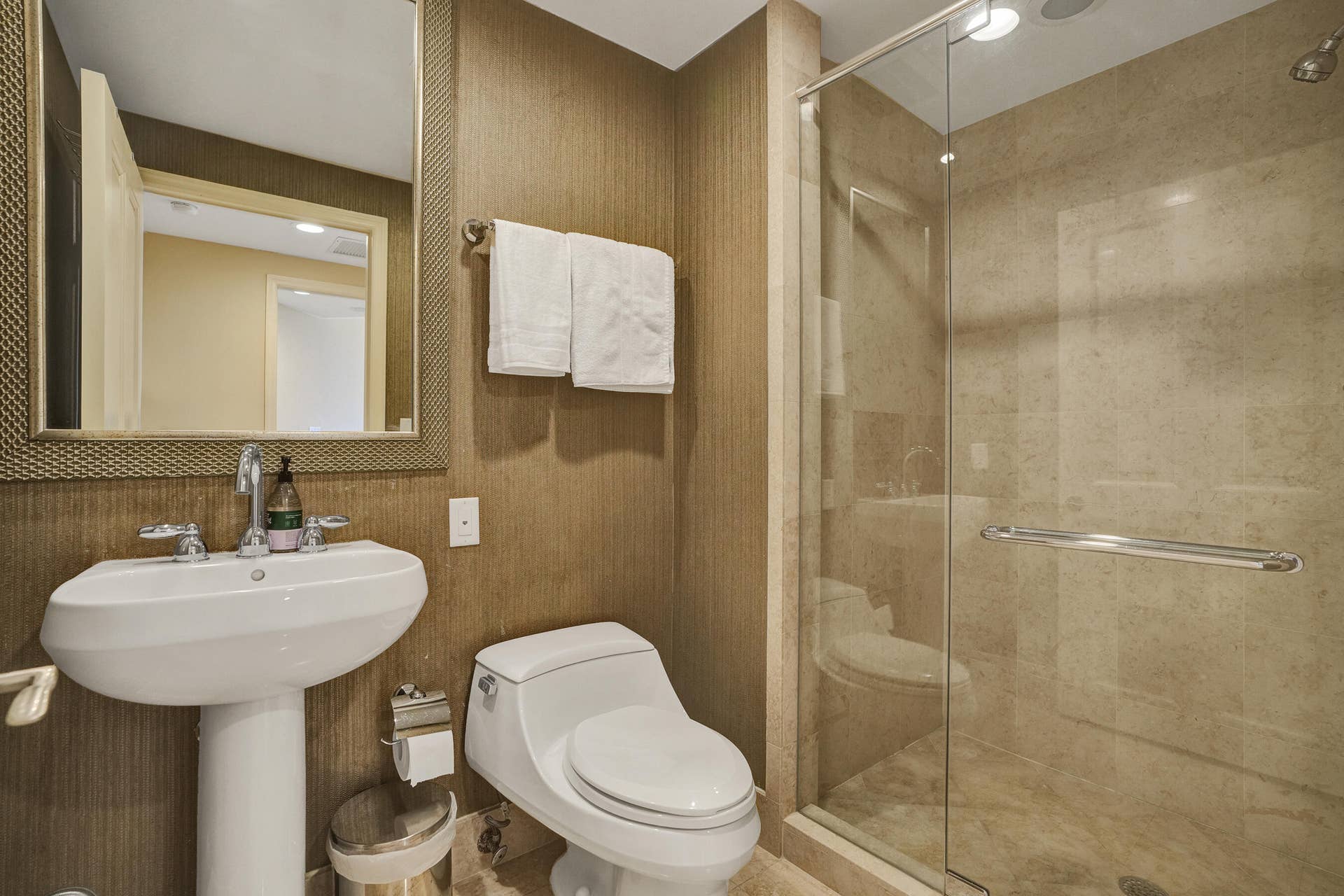 17875 COLLINS Avenue, #3103, Sunny Isles Beach, FL 33160 IMG_7987