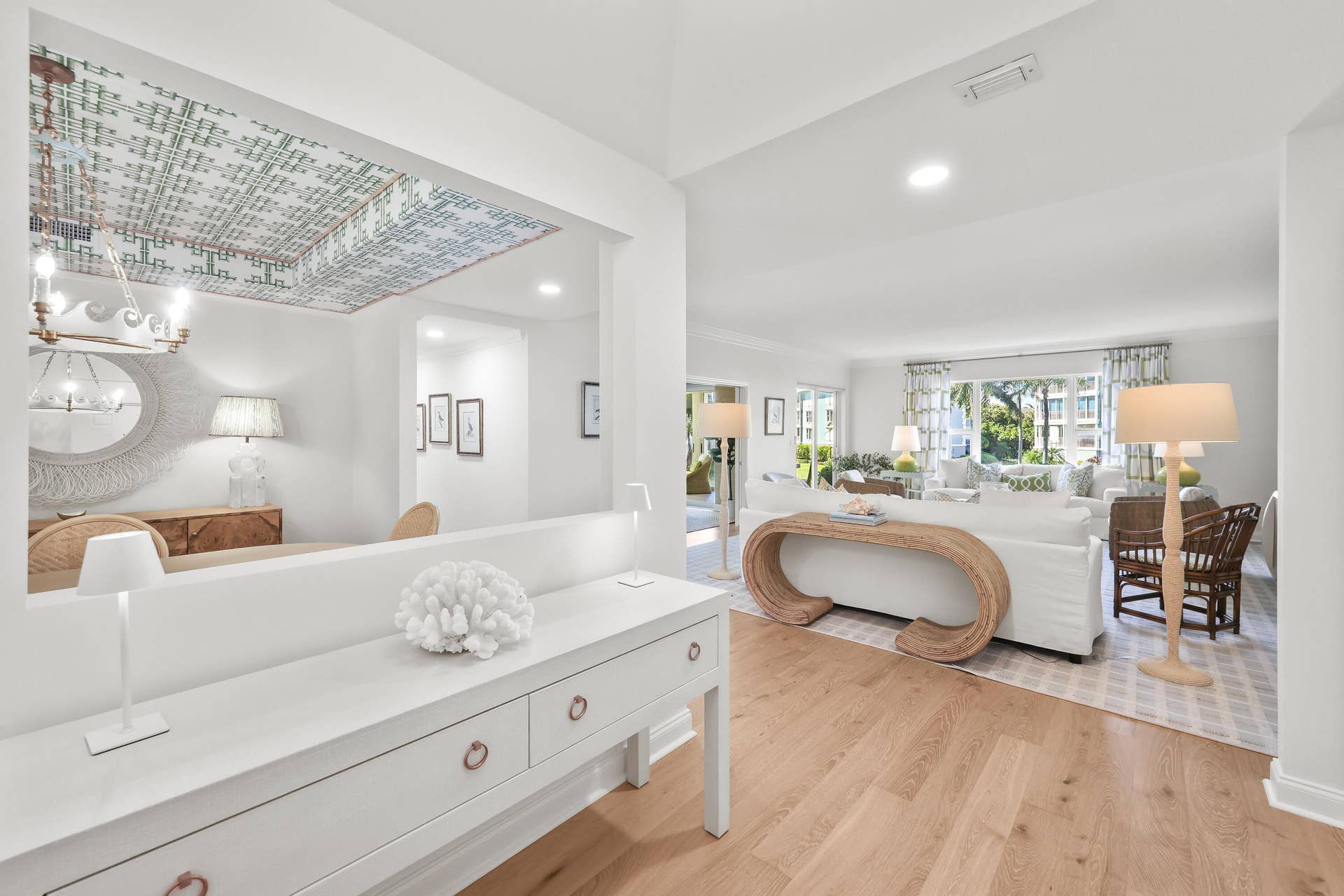 2150 S Ocean Boulevard, #5B, Delray Beach, FL 33483 Foyer