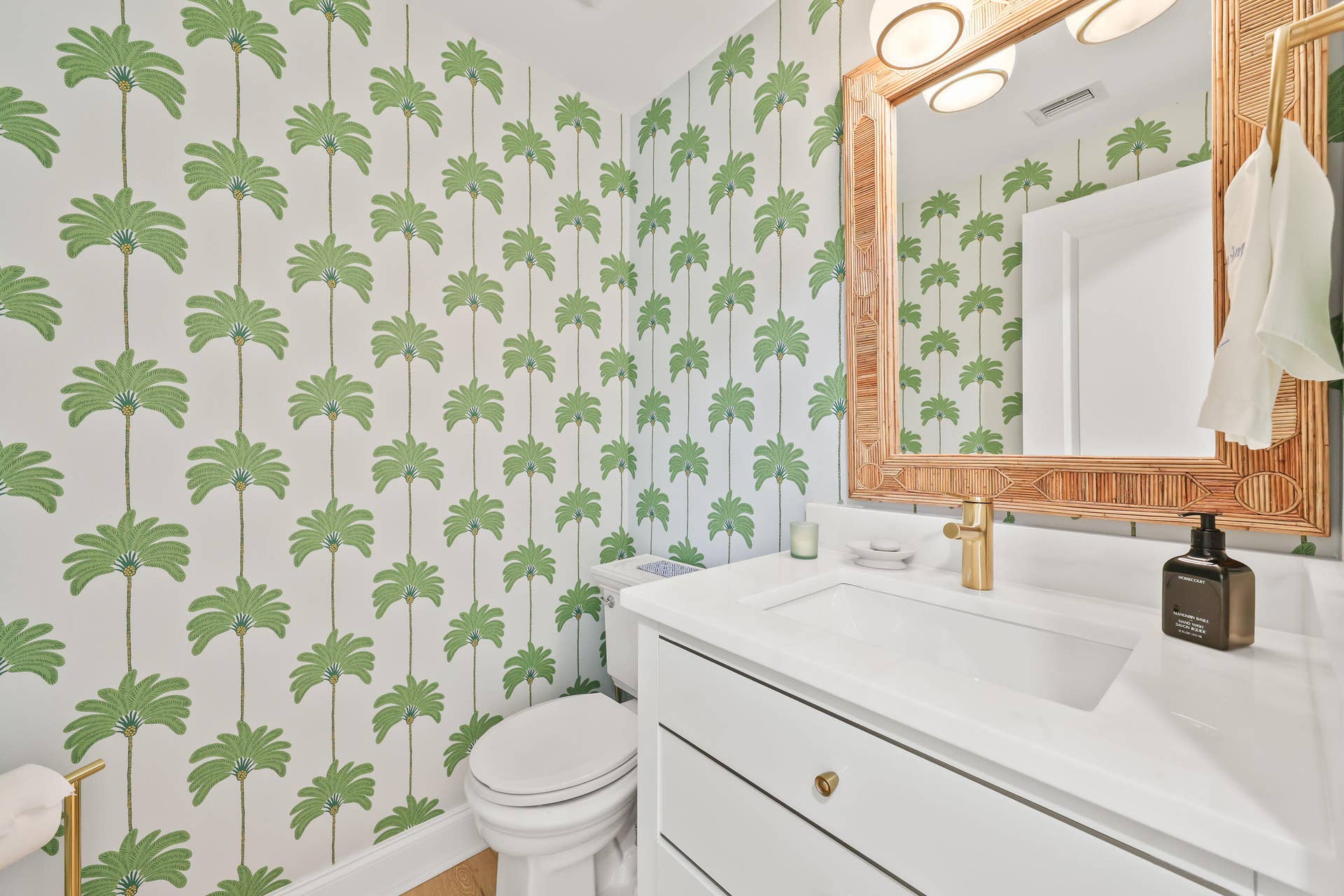 2150 S Ocean Boulevard, #5B, Delray Beach, FL 33483 Powder Room