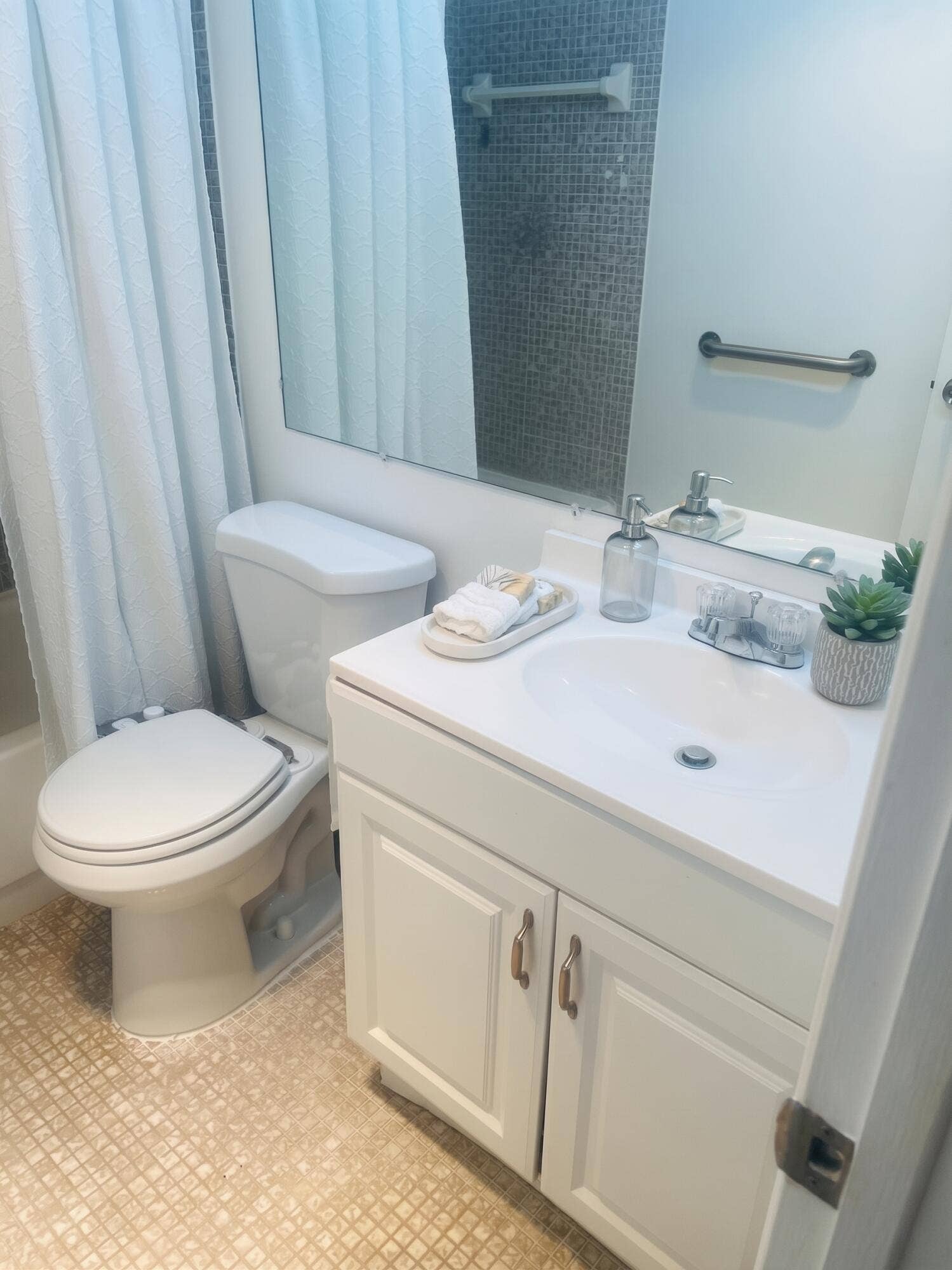 Bathroom Sink_Staged