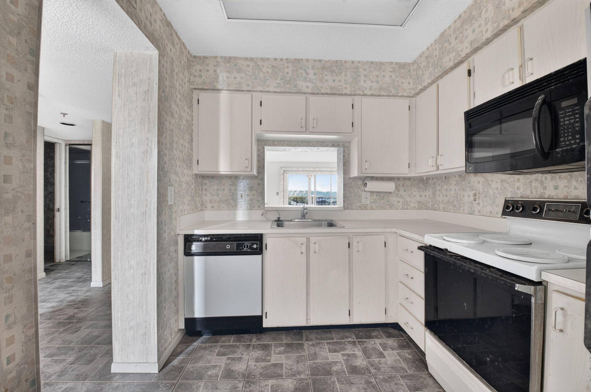 7260 KINGHURST Drive, #404, Delray Beach, FL 33446 15-web-or-mls-DSC_9104