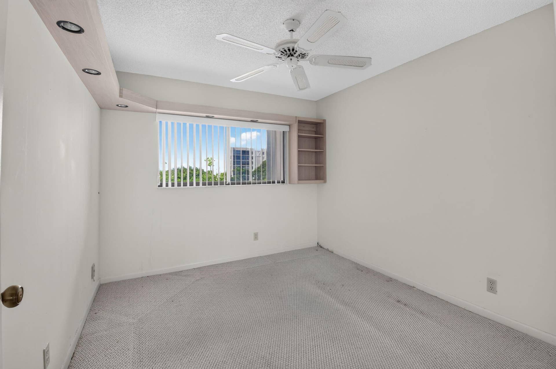 7260 KINGHURST Drive, #404, Delray Beach, FL 33446 22-web-or-mls-DSC_9139