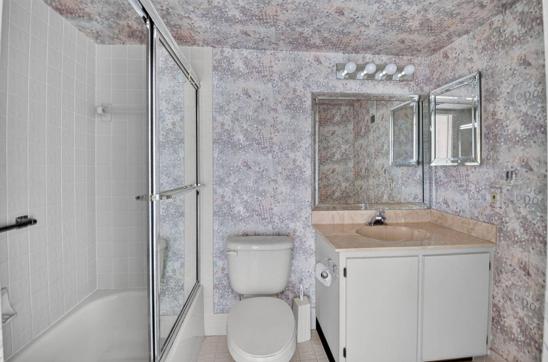 7260 KINGHURST Drive, #404, Delray Beach, FL 33446 24-web-or-mls-DSC_9151