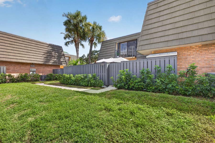 Property photo for 2002 20TH Way, West Palm Beach, FL