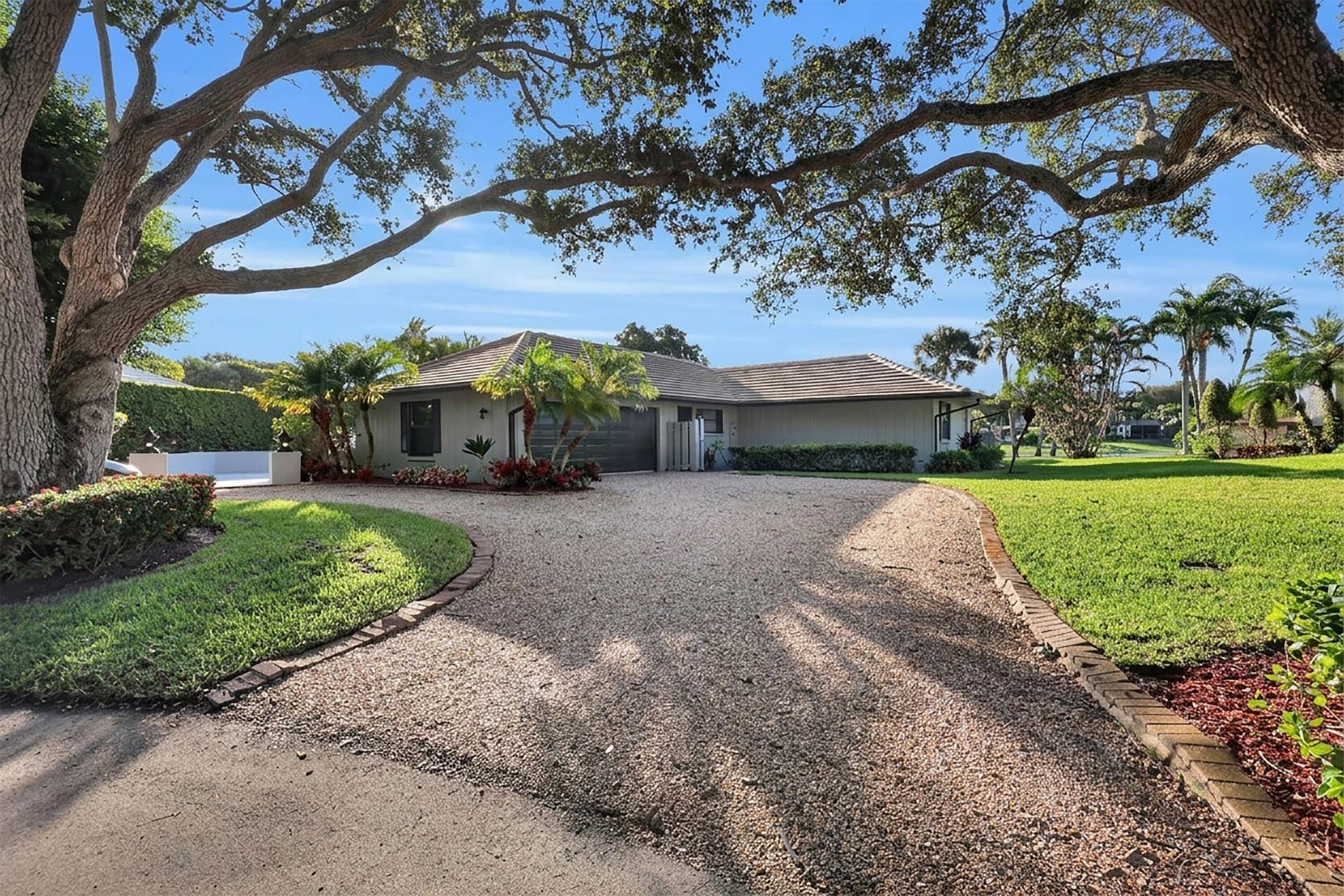 10158 SE ACORN Way, Jupiter, Jupiter, FL 33469 10158 se acorn way - 01
