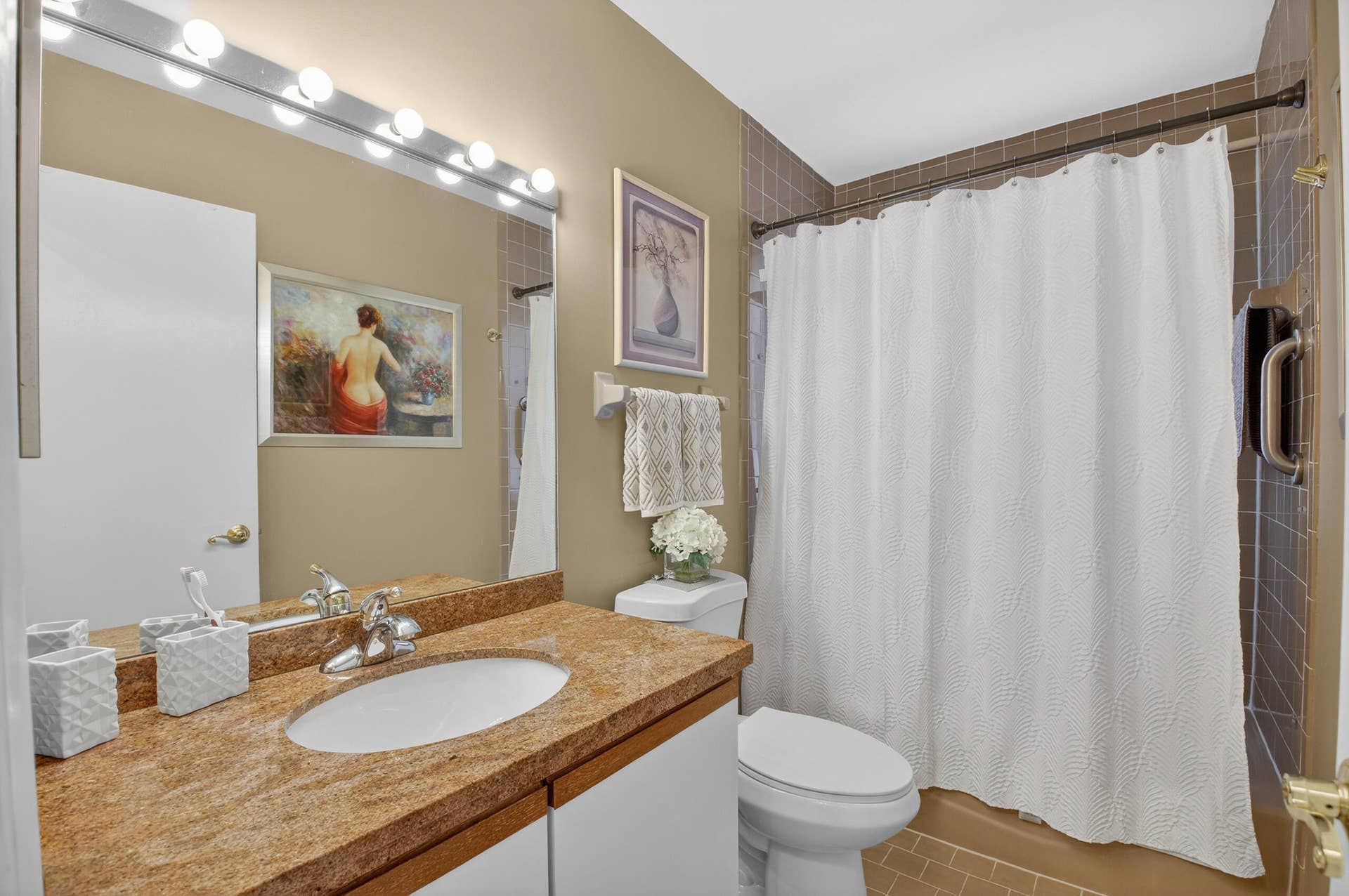 GUEST BATHROOM