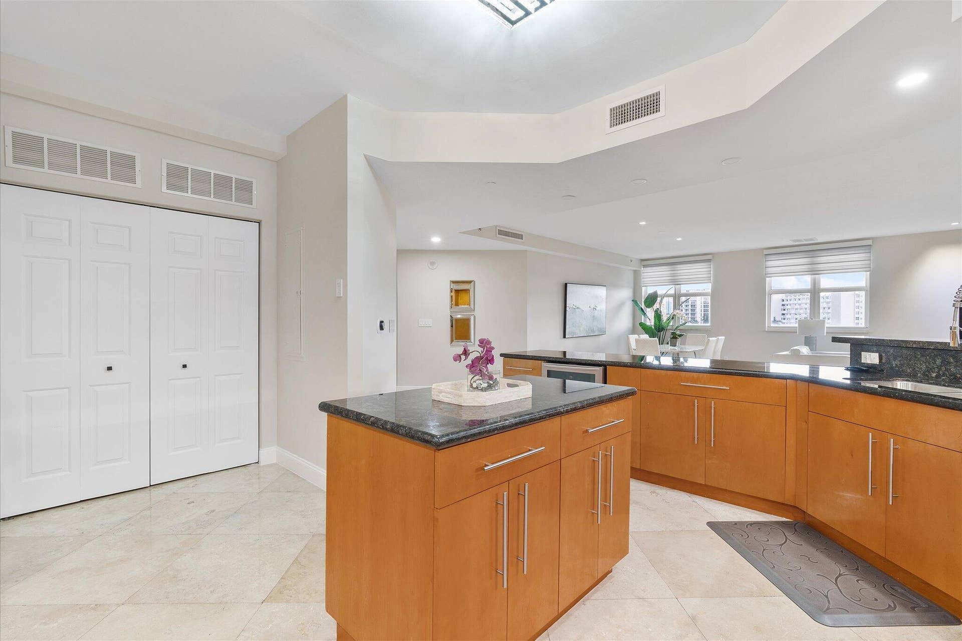 28-615 Bayshore Dr 603_028